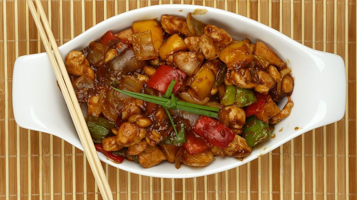 Frango xadrez apimentado: veja como fazer a receita chinesa