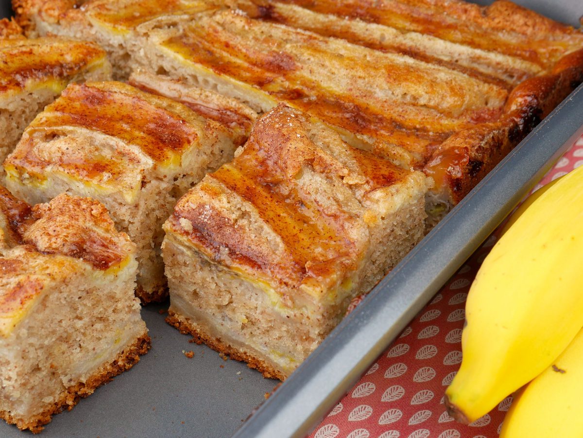 Bolo de Banana em COQUINHOS