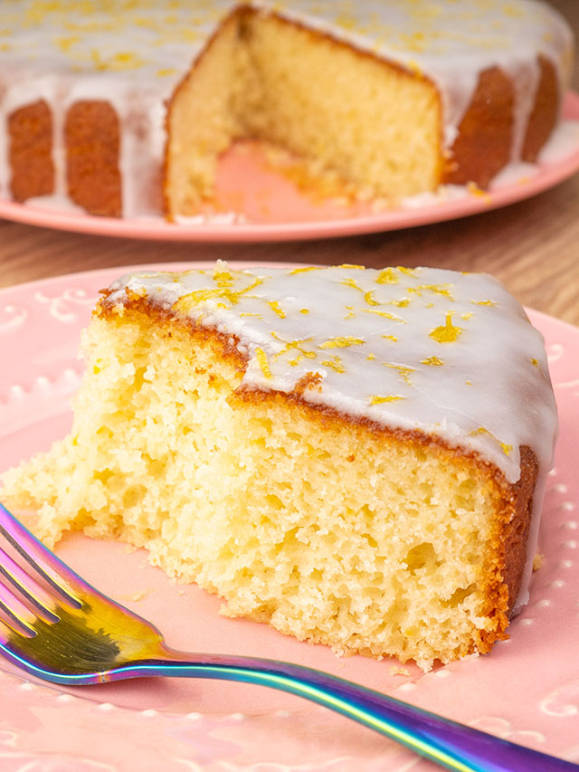 French lemon yogurt cake - Caroline's Cooking  Bolo de iogurte natural,  Bolo de limão e iogurte, Bolo de iogurte