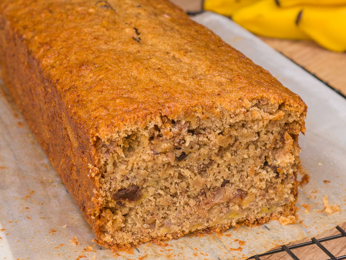 Bolo de Banana com Chocolate e Nozes - C K N J